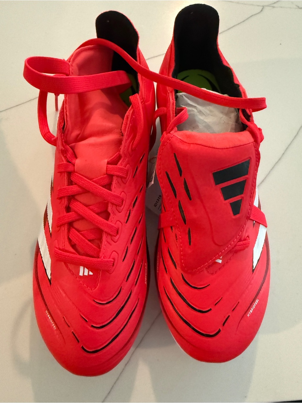 Adidas Predator Soccer Cleats- Men's size 5, women’s size 6.